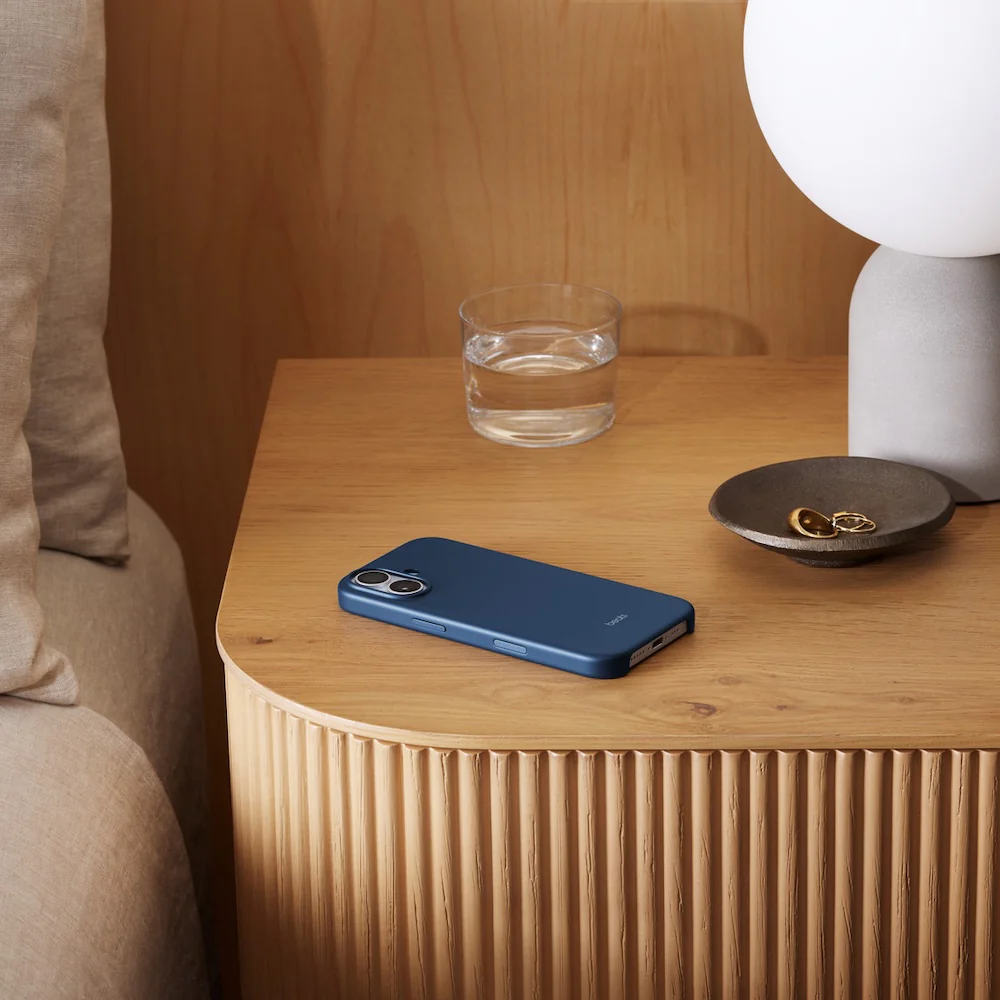 Beats Case with MagSafe and Camera Control for iPhone 17 - Bedrock Blue - Image 2