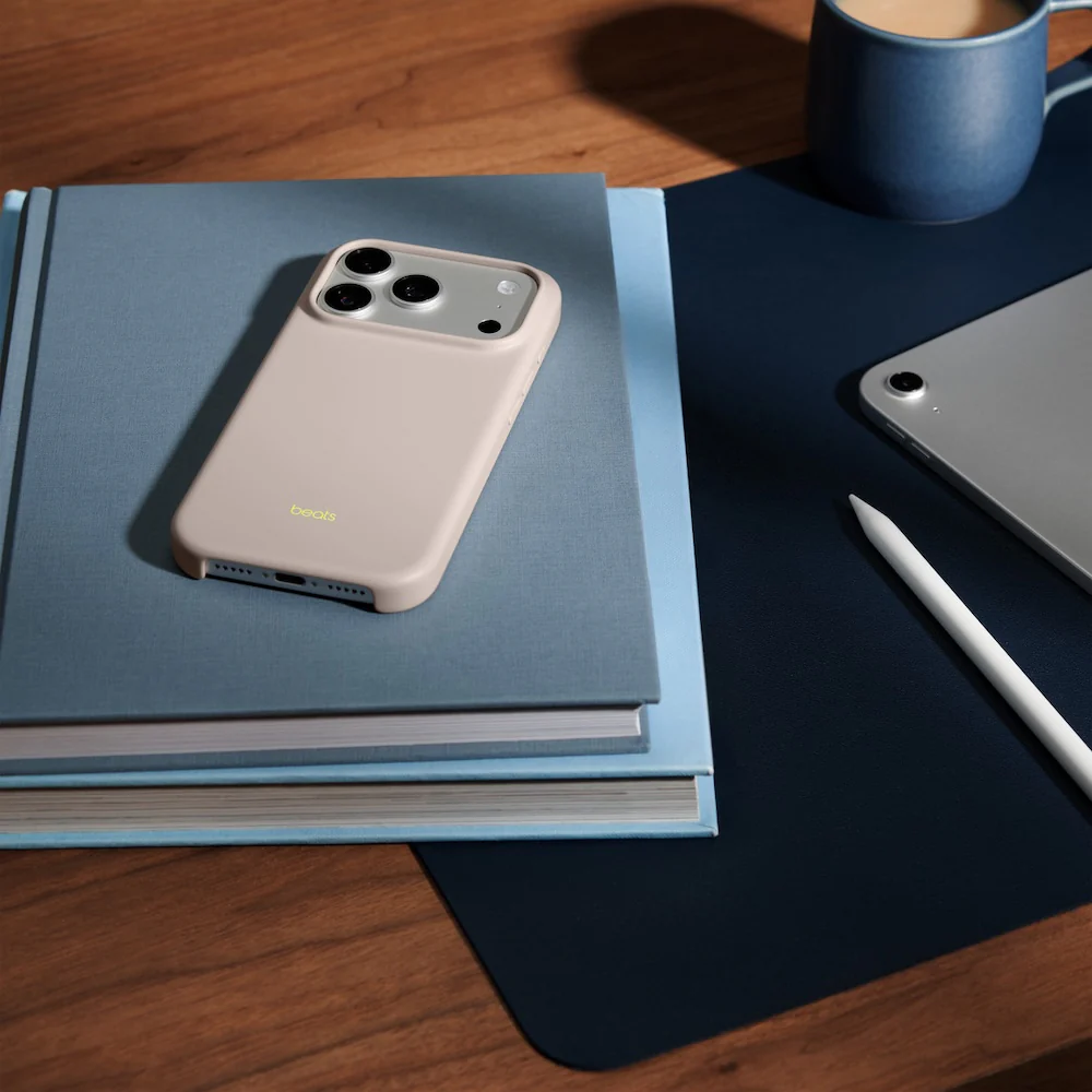 Beats Case with MagSafe and Camera Control for iPhone 17 Pro - Lime Stone - Image 2
