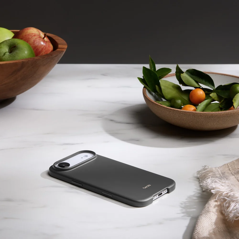 Beats Case with MagSafe and Camera Control for iPhone Air - Granite Gray - Image 2