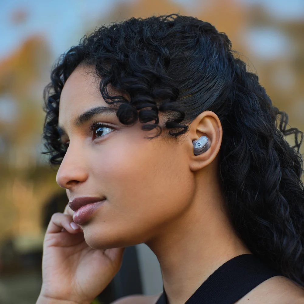 Beats Studio Buds + True Wireless Noise Cancelling Earbuds - Transparent - Image 2