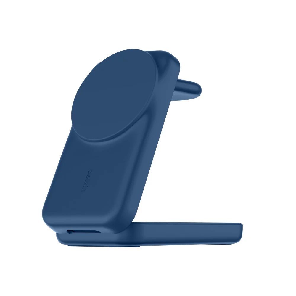 Belkin UltraCharge 3-in-1 Foldable Magnetic Charger with Qi2 25W Blue - Image 6