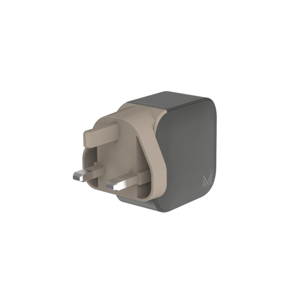 Monocozzi ESSENTIALS | 65W 3-Ports USB C USB A GaN Charger (UK) - Charcoal - Image 2