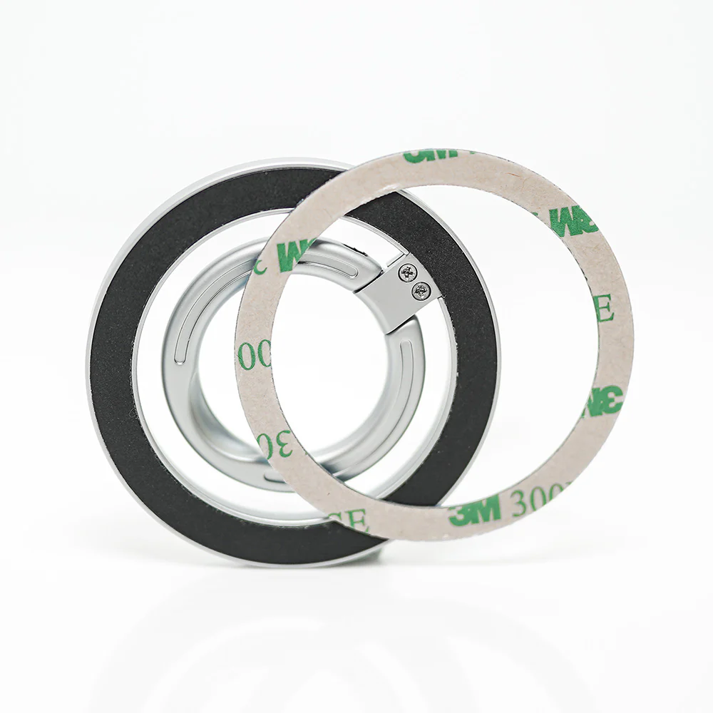 Monocozzi ESSENTIALS Magnetic Ring for iPhone - Silver - Image 4