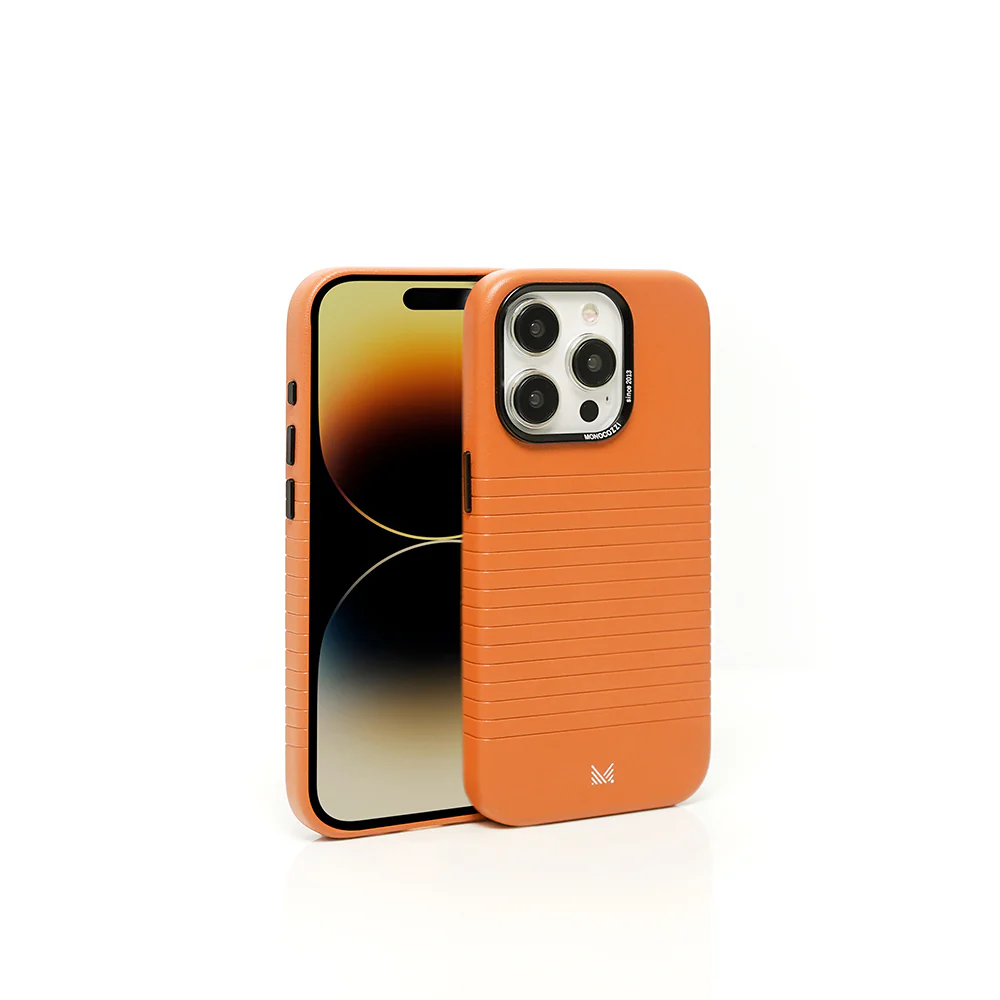Monocozzi LUCID Refined | Magsafe Protective Case for iPhone 15 Pro - English Tan