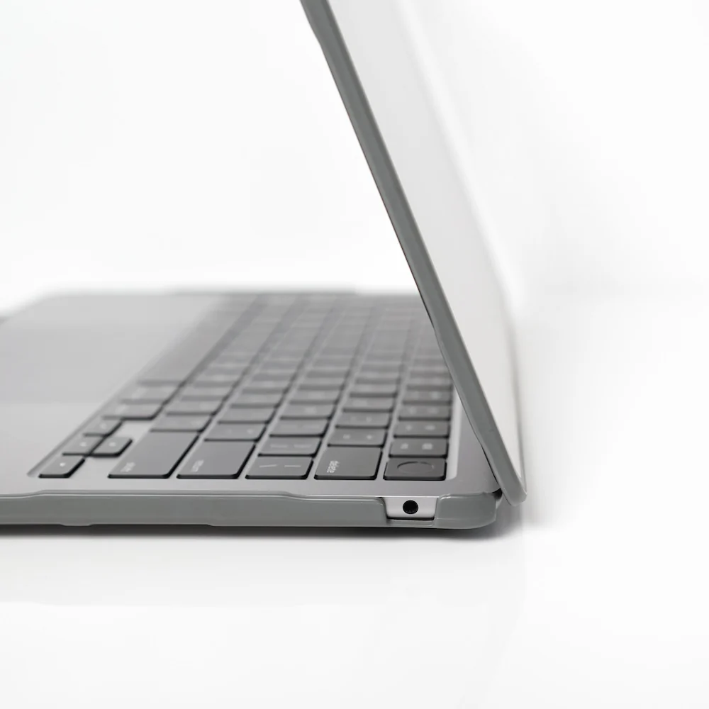 Monocozzi LUCID Clear Case for MacBook Air 13-inch M2/M3/M4/M5 - Charcoal - Image 6