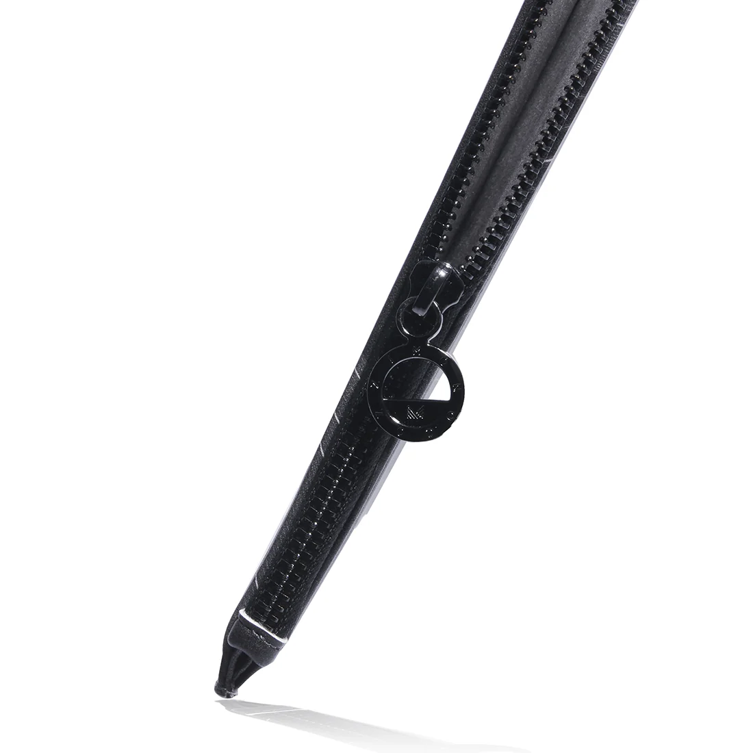 Monocozzi POSH Ultra Slim Faux Leather Sleeve for up to 14-inch MacBooks - Wave Black - Image 3